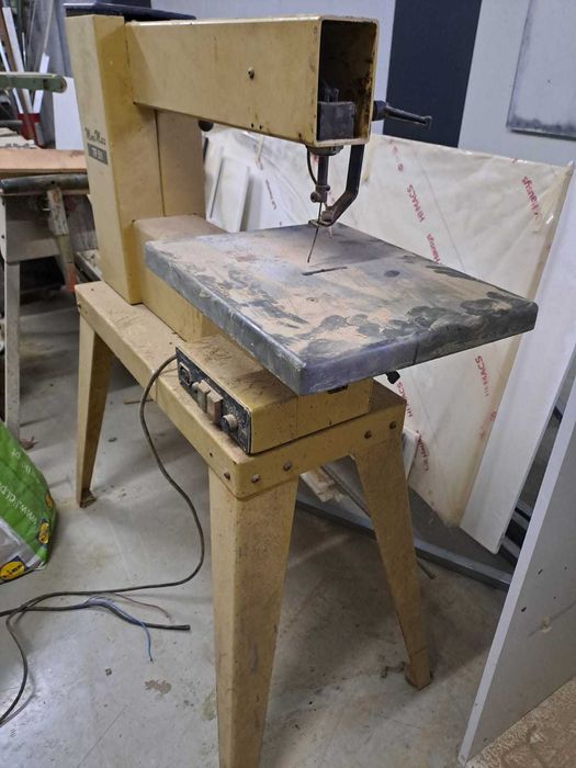 Serra Tico Tico para trabalhos em madeira