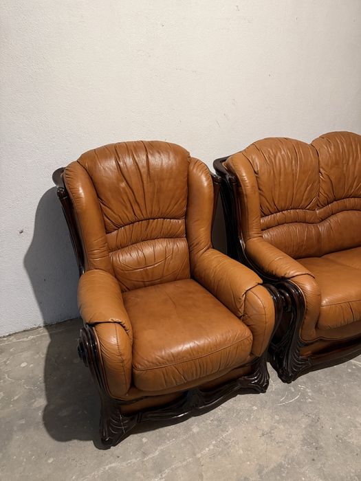 Conjunto Sofás em pele