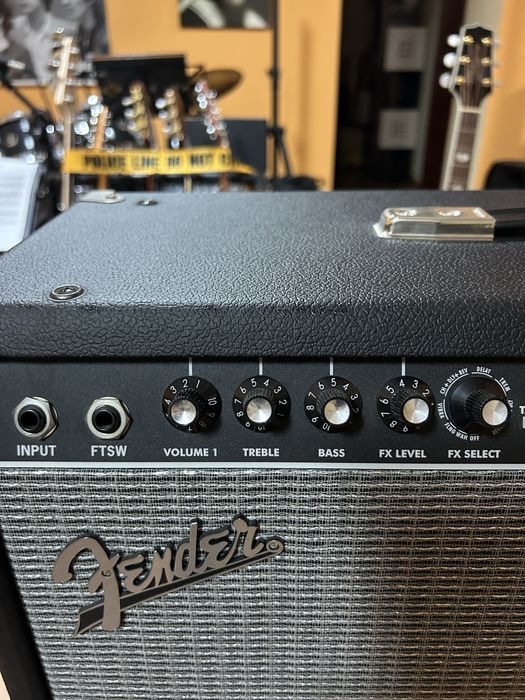Amp Fender Champion 100 Watts