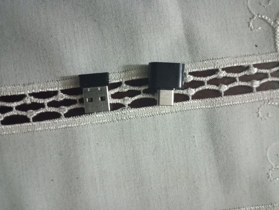 Wireless Mouse with USB Port Connection433726412366827524