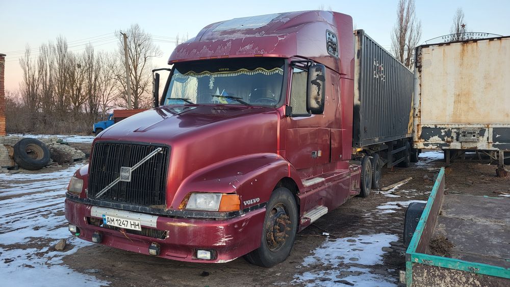 Продам тягач Volvo