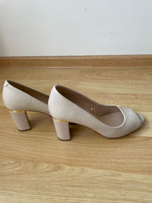 Skórzane buty Lasocki