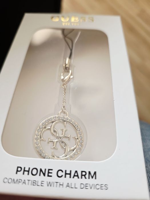 Guess zawieszka na telefon lub brelok do kluczy do torebki