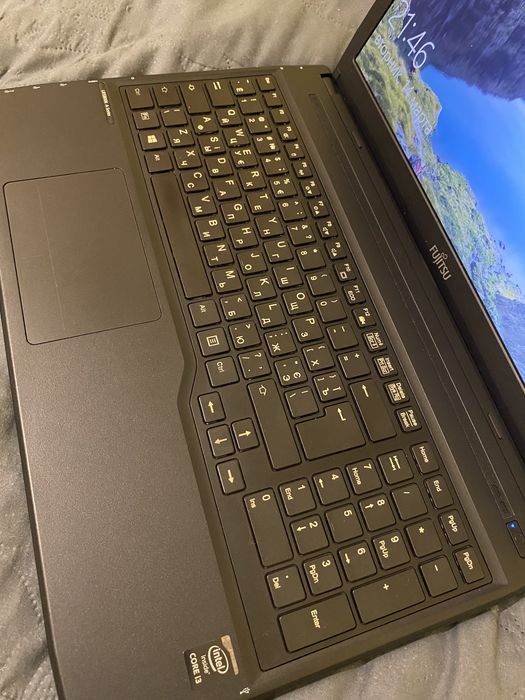 Ноутбук Fujitsu.