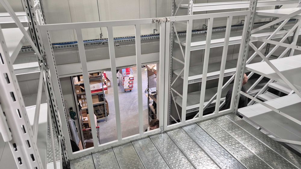 Antresola podest pomost kładka półpiętro platforma regał magazynowy