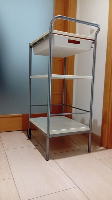 Carrinho de apoio de cozinha