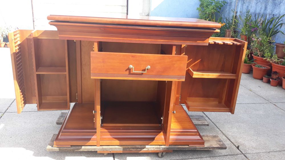 móvel bar multiusos.