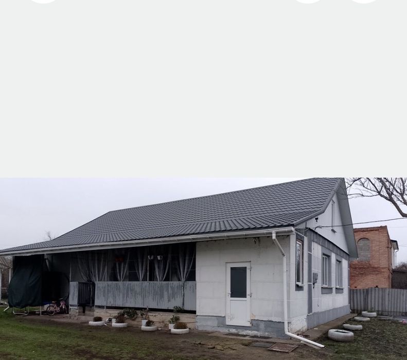 Продаж чудового будинку- зайти і жити