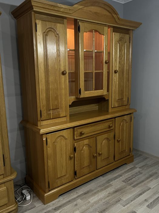 Сервант вітрина буфет