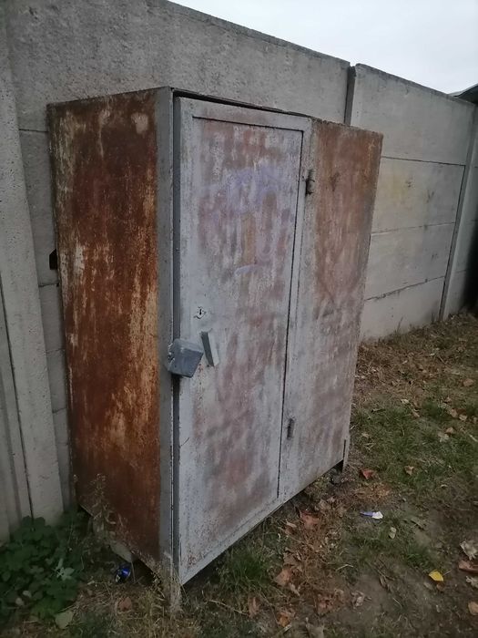 Шафа, сейф металевий