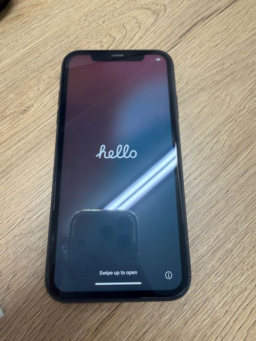 iPhone 11 128gb 75% baterii
