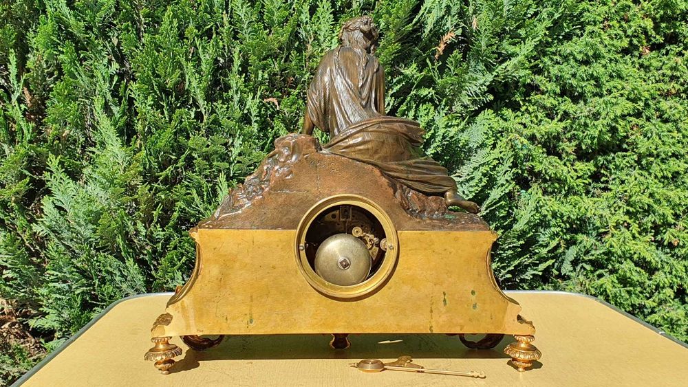 Zegar kominkowy brąz antyk XIXw sygnowany