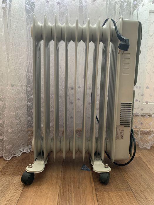 Мощный масляный обогреватель 2300W, 9 секций, с таймером