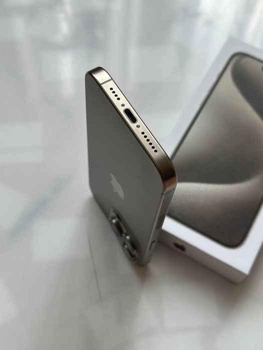 Продам IPHONE 15 PRO MAX 256 Neverlock