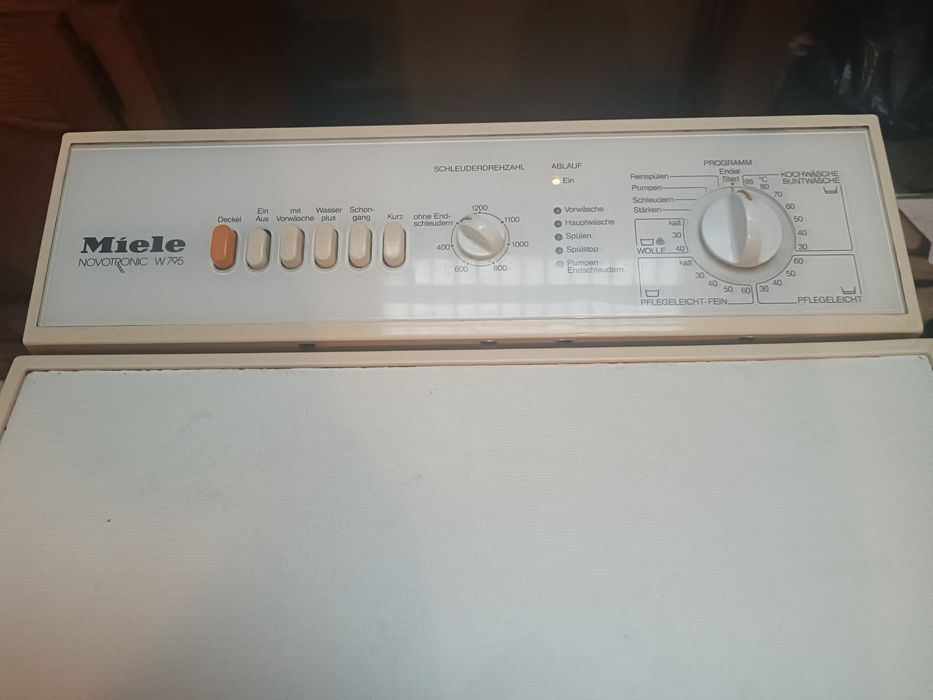 Pralka Miele typ W795 na cześci uszkodzona