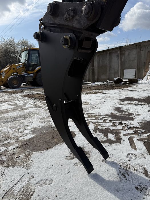 Корчувач JCB 3 CX CAT Bobcat Hidromek Komatsu Doosan Volvo