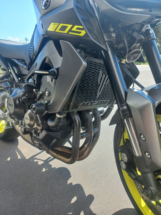 Moto Yamaha mt09