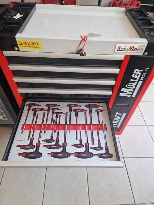 Carrinho de ferramenta de 7 gavetas completas novo