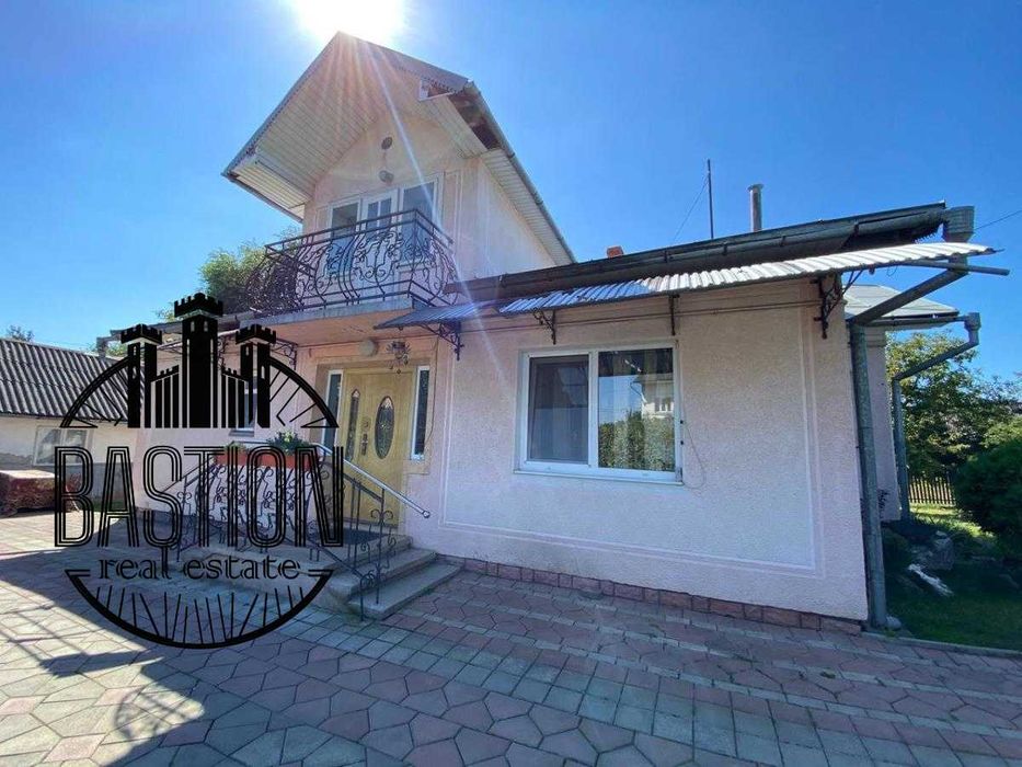 Продаж будинку у тихому та спокійному районі міста