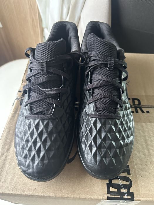 Бампи Nike tempo  Made in Vietnam  Вирізані пʼятки 42(26,5см) 700 грн