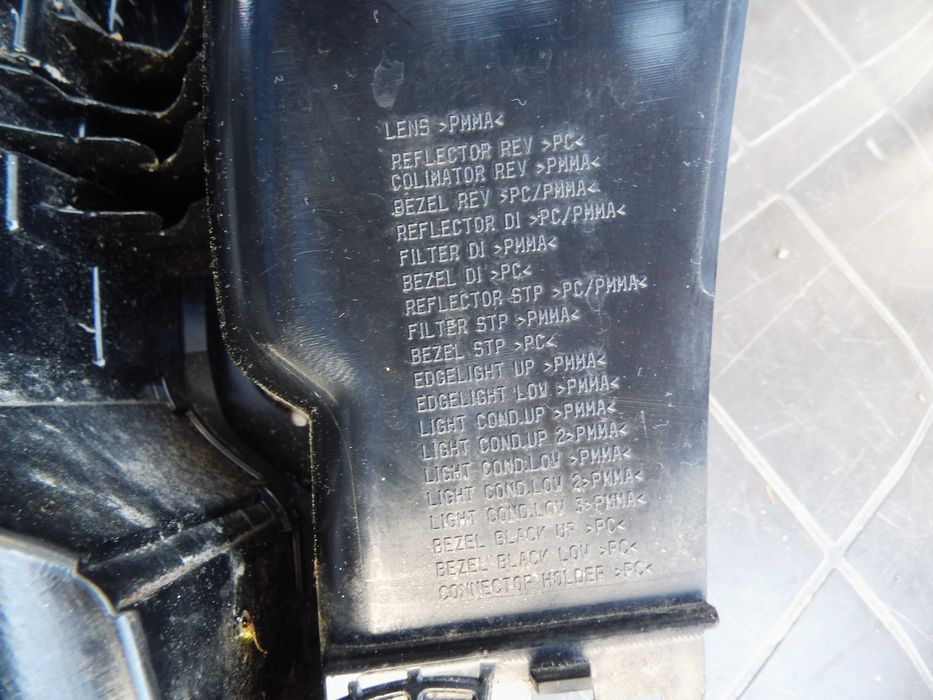 Lampa prawy tył VOLVO xc60 2018 r