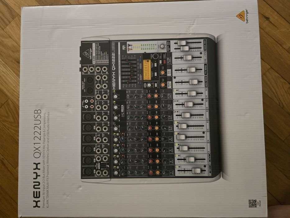 Mesa som Behringer Xenyx QX1222USB