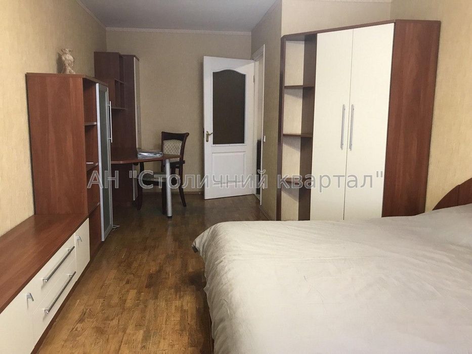 Метро Звіринецька Однокімнатна Ломаківська 4
