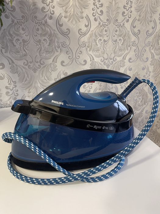 Праска з парогенератором Philips