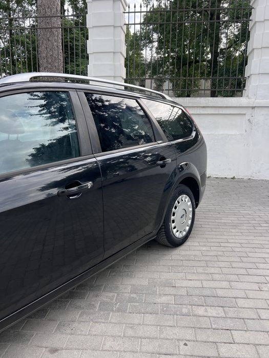 Продам авто Ford Focus 2008