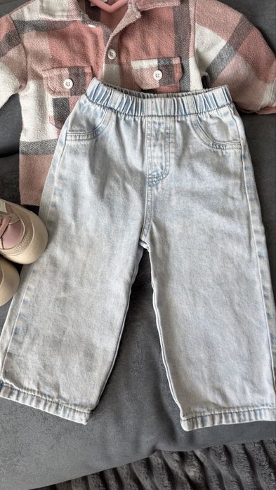 Джинси для дівчинки на 9-12 місяців
