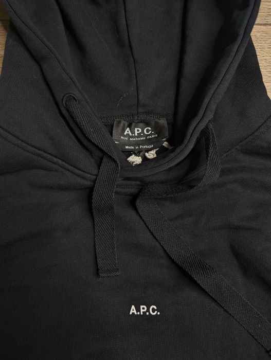 Базове чоловіче худі  A.P.C. larry wood and wander balr. represent