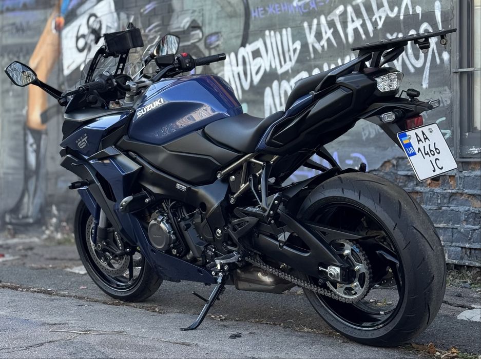 Suzuki GSX-S 1000 GT 2022 рік