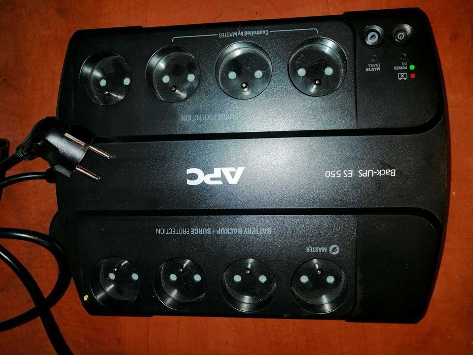 zasilacz awaryjny UPS APC 550