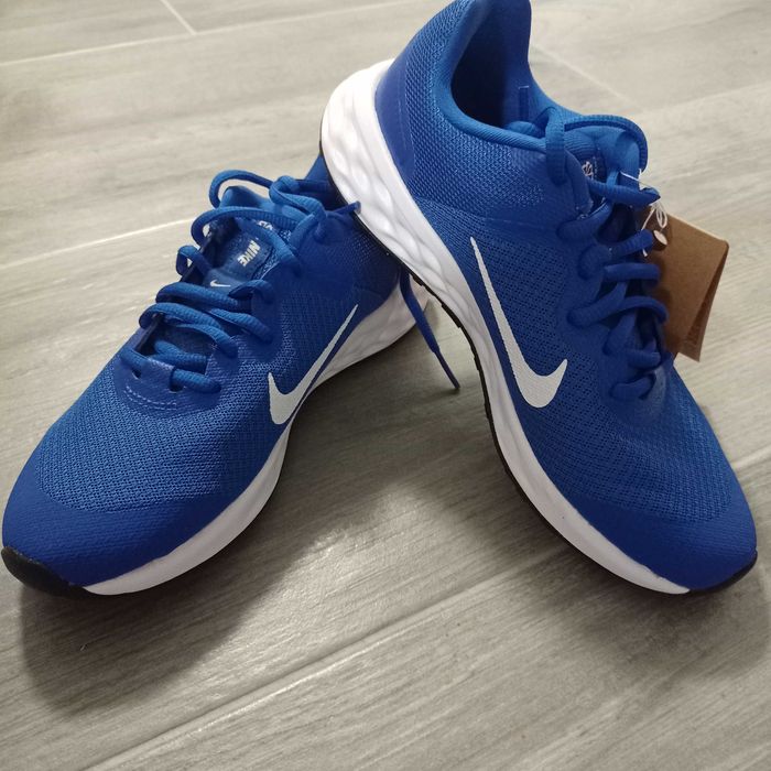 Niebieskie Nike Revolution rozm.37.5
