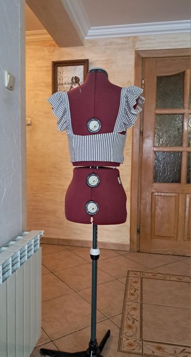 Krótka bluzka  - M