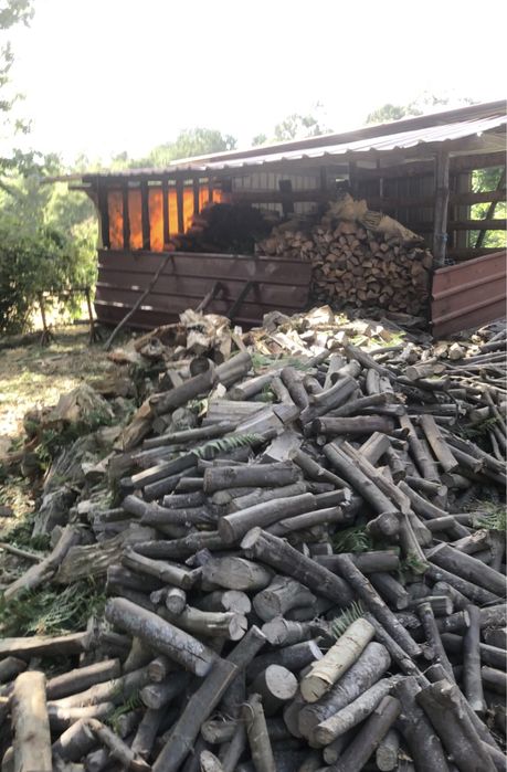 Lenha seca para venda