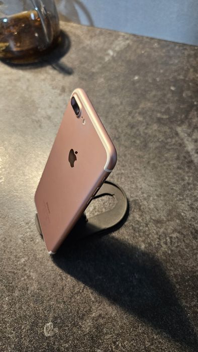 iPhone 7 без ремонту