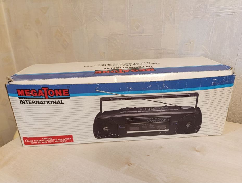 Продам магнитофон двухкассетный