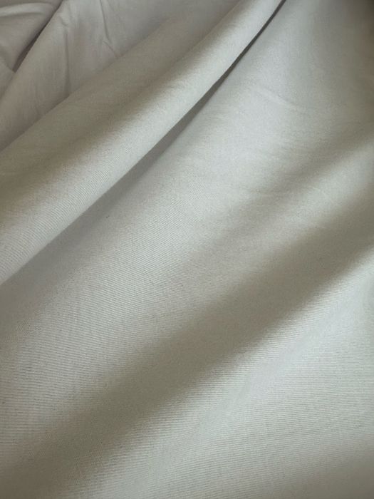Biała dzianina 210 g/m² Mirwal – nowa rolka