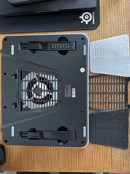 Cooler para portátil IETS GT600V2 com ventoinha e espuma NOVO