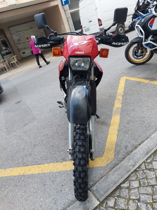 Yamaha XT 600 E muito bom estado