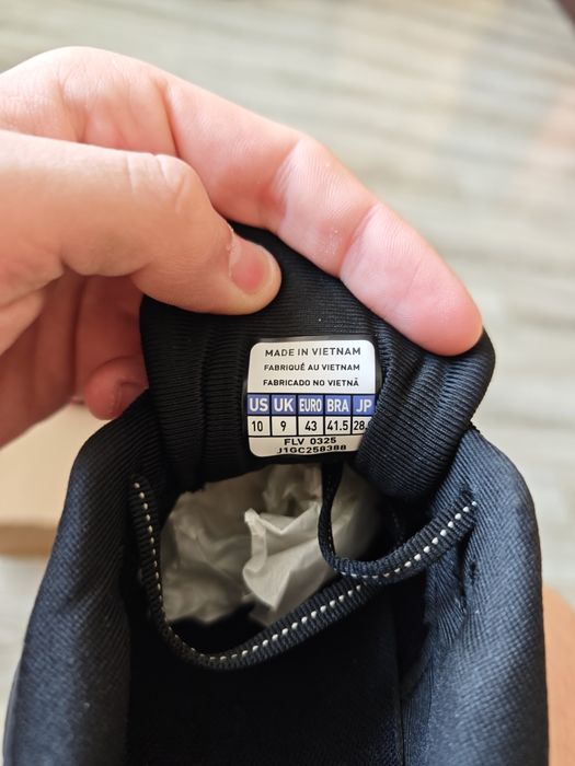 Кросівки чоловічі Mizuno Wave Prophecy 14S 43