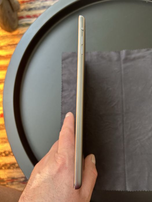 Продам iPad 2 mini
