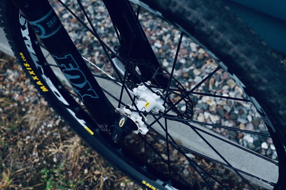 Bulls Racing Team - Carbon, Deore XT, Crossmax ST, FOX