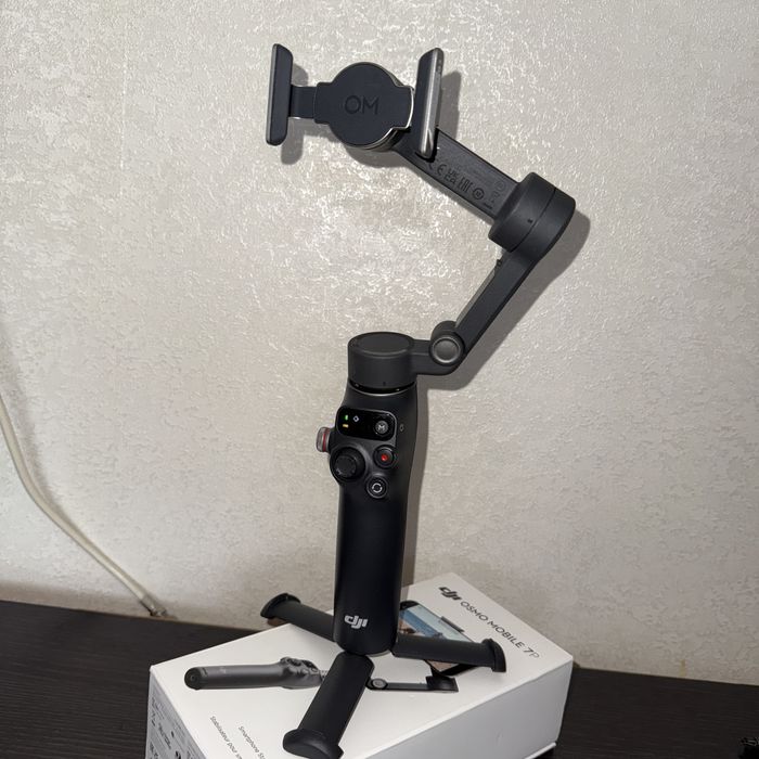Стабилизатор для смартфонов DJI Osmo Mobile 7P