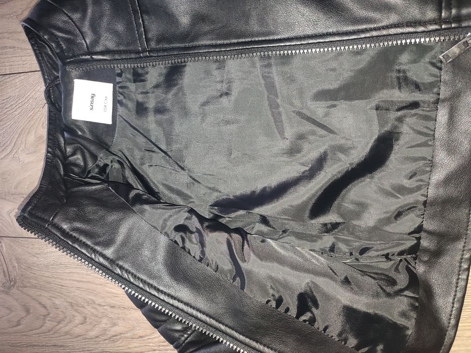 Kurtka 104 czarna "skórzana"