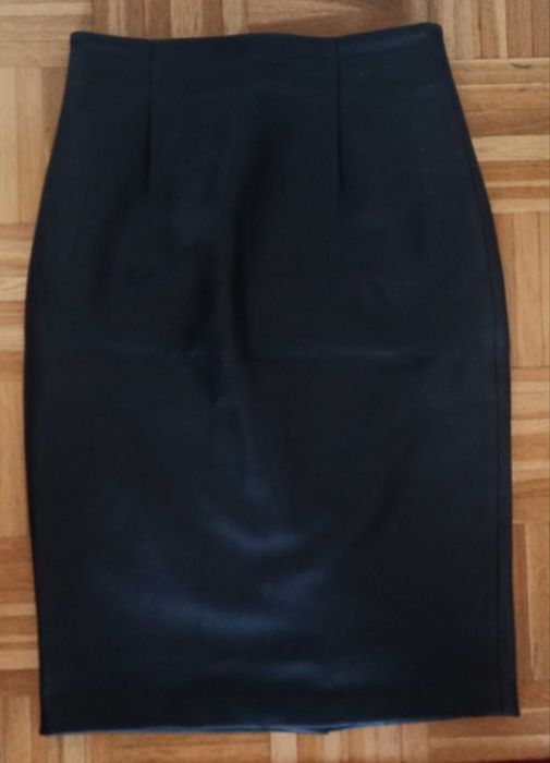 Ołówkowa spódnica MARCIANO Los Angeles by GUESS z eko skóry rozm.S