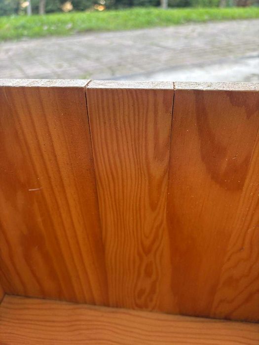 Cadeiras cubo Montessori em madeira