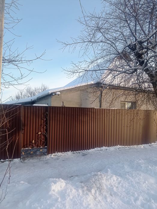 Здам койко-місце для дівчини-студентки