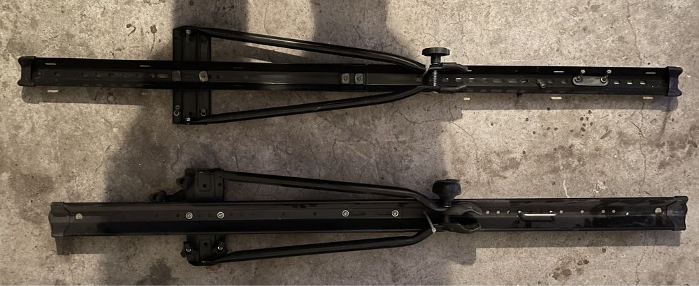 Stojaki na rowery na dach samochodu dwie sztuki.